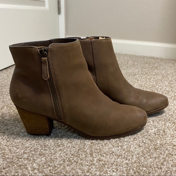 Crown Vintage Heeled Brown Booties